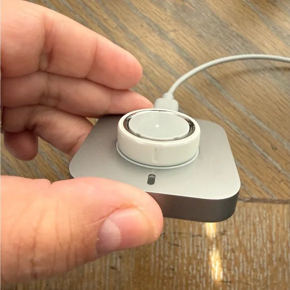 Oura Ring 4 Ceramic Cloud Size 11 - Picture 3 of 8